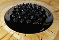 11. Ferrofluid, más szóval szuperparamágneses folyadék egy neodímiummágnes fölött (javítás)/(csere)