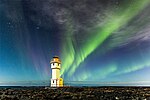 Mai 2021: Aurora borealis am Leuchtturm Akranes, Island
