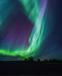 Aurora boreal na Estônia. (definição 4 111 × 5 000)