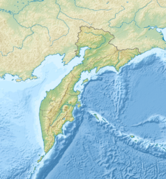 Mapa konturowa Kraju Kamczackiego, blisko centrum na lewo znajduje się punkt z opisem „Kamczatka”