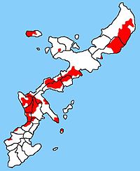 Amerikai bázisok Okinaván (piros)