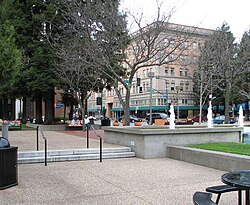 Quảng trường tòa án cũ, trung tâm Santa Rosa