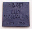 Gedenktafel an Elly Maldaques letztem Wohnort in Regensburg