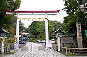 An unusual white and red Nakayama torii