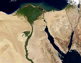 Дельта Нила и Синайский полуостров с орбиты