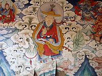 Zaščitnik Gyalpo Dharma. Detajl modernega murala naslikanega v prehodu samostana Gangteng