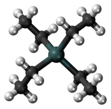 Il piombo tetraetile è uno dei contaminanti di metalli pesanti usati in passato in petrolchimica come additivo nella benzina per aumentarne la resistenza all'auto-accensione.