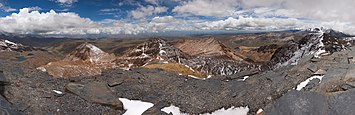 Panoramic view from the top of Chacaltaya (5421m), Bolivia