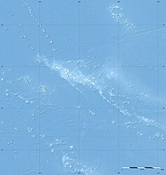 Mapa konturowa Polinezji Francuskiej, blisko centrum u góry znajduje się punkt z opisem „Atol Takapoto”