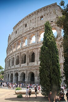 Le Colisée mesure plus de 50 m de hauteur