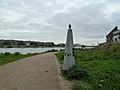 Meuse Nehri uzerinde Hollanda-Belcika sinir tasi