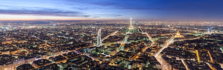 Вид на Париж ночью с башни Монпарнас