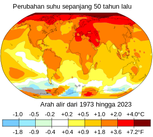 Peta sejagat menunjukkan suhu laut meningkat 0.5 ke 1 darjah Celsius; suhu darat meningkat 1 ke 2 darjah Celsius; dan suhu Artik meningkat sehingga 4 darjah Celsius.