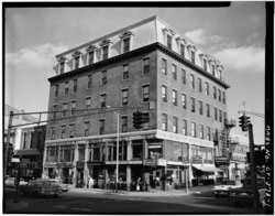 EXTERIOR FRONT AND SIDE VIEW, GENERAL - First Telephone Exchange Building, 741 Chapel Street, New Haven, New Haven County, CT HABS CONN,5-NEWHA,41-1