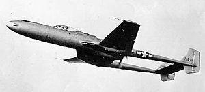飛行するXP-54-VU 41-1211号機 (1943年撮影)