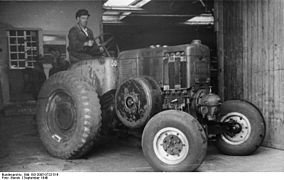 Колёсный трактор с калоризаторным двигателем, 1948 год Германия