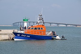 La vedette de sauvetage SNS 144 IMA-Antioche au port.