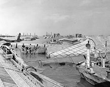 Den ene av de to kunstige havnene (engelsk: Mulberries), ødelagt etter storm 19. til 22. juni 1944