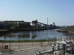 Extrémité du canal à Dampremy (Charleroi).