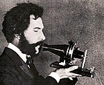 בל הצעיר מדגים את הפטנט החדש שלו - הטלפון, 1876