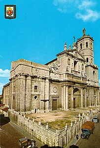 Postal de la Catedral en torno a la década de 1960