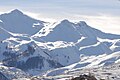 Le mont Vernon (en) vu de Kastoriá, en hiver.