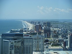 Atlantic City skyline frae 47t floor o Revel