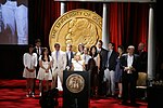 Thumbnail for File:Heidi Klum, Harvey Weinstein, Tim Gunn and the cast and crew of Project Runway at the 67th Annual Peabody Awards.jpg