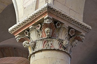 Column capital in the nave - Saint-Julien cathedral, Le Mans, France