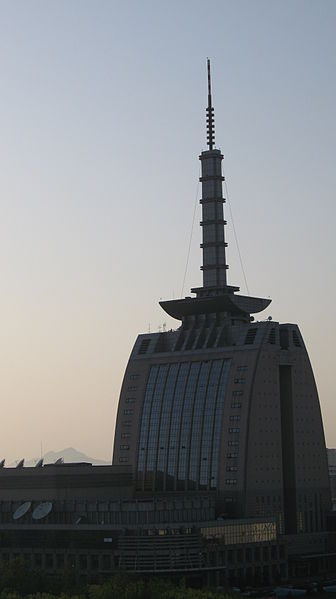 File:Dalian TV Tower.JPG