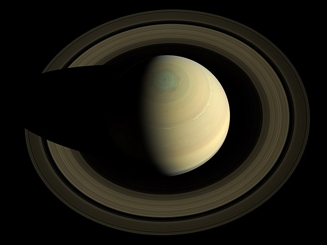 Фотография северного полушария Сатурна и его главных колец, сделанная межпланетной автоматической станцией «Кассини»