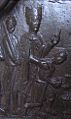 Der erste König von Polen: Bolesław Chrobry. Im Jahre 1000 durch Kaiser Otto III. zum König von Polen erhoben (König Bolesław abgebildet mit Königskrone auf der Gnesener Bronzetür, 12. Jahrhundert).