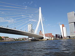 Rotterdam vanaf Maas 07.JPG