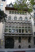 Tribuna principal del Palau del Baró de Quadras