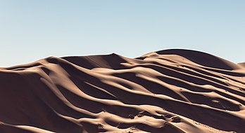 Les dunes rouges de Sossusvlei (Namibie). (définition réelle 6 418 × 3 503)