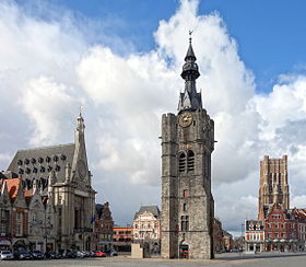 Grand-Place - Heutel d' ville - Beffroé - Église Saint-Vaast