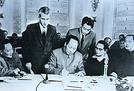 Mao، Soong and Deng were at International Meetings of Communist and Workers in Moscow (1957)
