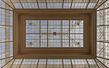 Telhado transparente da Agência Central dos Correios em São Petersburgo, Rússia (definição 4 939 × 3 087)
