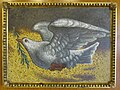 Голубка миру, копія XVIII ст. мозаїки з Базиліки Максенція і Костянтина. Дар папи римського Івана-Павла II