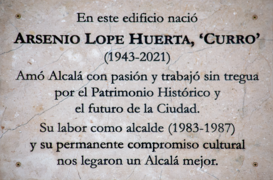 Alcalá de Henares, calle Libreros (RPS 12-07-2023) Arsenio Lope Huerta, lápida en casa natal.png