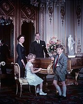 Velso princas su šeima, 1957 m.