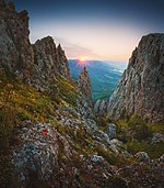 Скелі Тарах-Хая, урочище Демерджі, © Віталій Башкатов, ліцензія CC-BY-SA-4.0