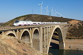 Espanha ocupa o segundo lugar em km construídos de rede ferroviária de alta velocidade no mundo, atrás apenas da China.