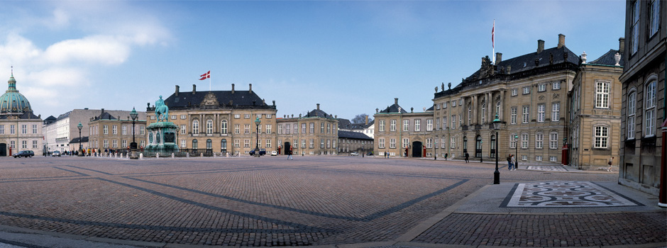 Amalienborg Slotsplads, 2003