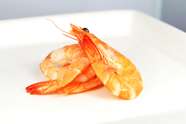 Sesame-glazed prawn yakitori