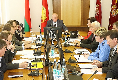 Совместное заседание Совета по демографической безопасности Гродненской области и комиссии по делам несовершеннолетних прошло в облисполкоме