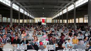 Pınarhisar Belediyesi 4 bin kişiye iftar yemeği verdi