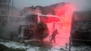 Kaçakçılar, 4 yolcu otobüsünü benzin dökerek yaktı