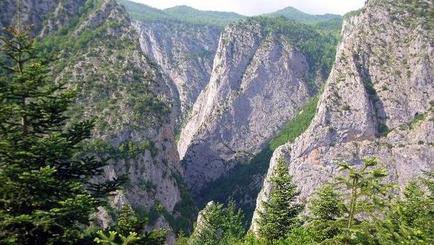 Kastamonuda Valla Kanyonuna 3 kişiden az giriş yasaklandı