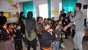 TEGV Bitlis’te çocuklara haklarını anlattı